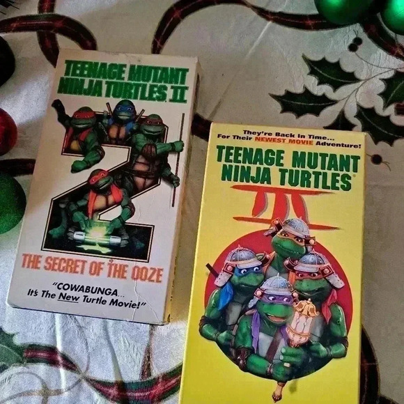 TEENAGE MUTANT NINJA TURTLES II PLUS SAME III CLASSIC COLLECTIBLE - Picture 2 of 4